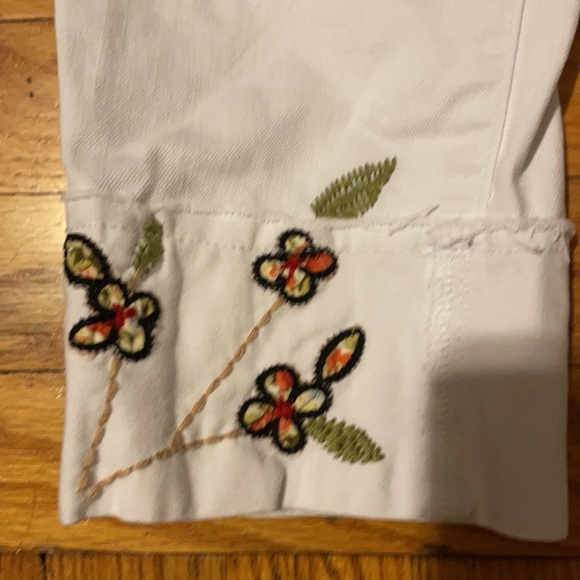 White jeans Capri - Picture 3 of 8